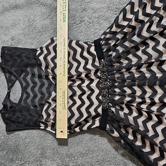 B. Darlin Black and Cream Mesh Lined Dress Size 1/2 Embellished Belt - Picture 6 of 8
